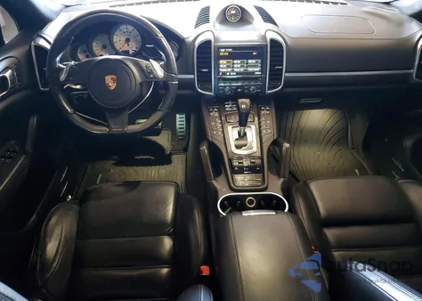 2014 Porsche Cayenne Turbo z USA, uszkodzony, nr VIN WP1AC2A23ELA80597